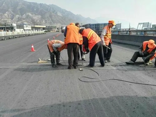 辽中道路桥梁病害治理